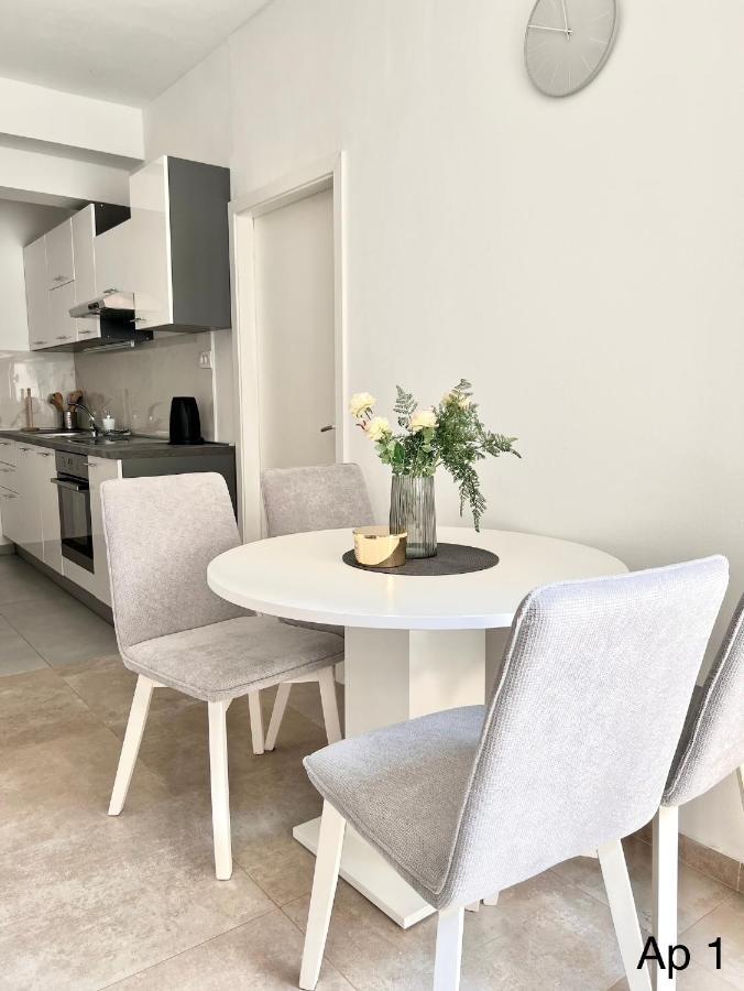 Golden Apartments ザボリッチ エクステリア 写真